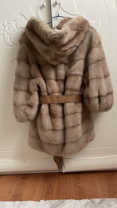 Норковая шуба с капюшоном