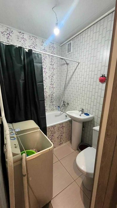 продам  2 комнатную квартиру