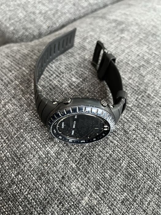 Часовник Suunto Core All Black.