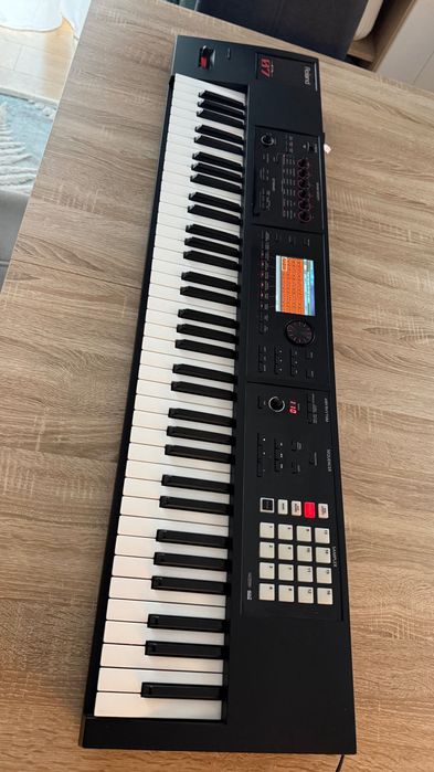 なおページ　2点まとめ Roland FA Fantom 07 Music WorksOrga sintetizator clape 76 ca NOU