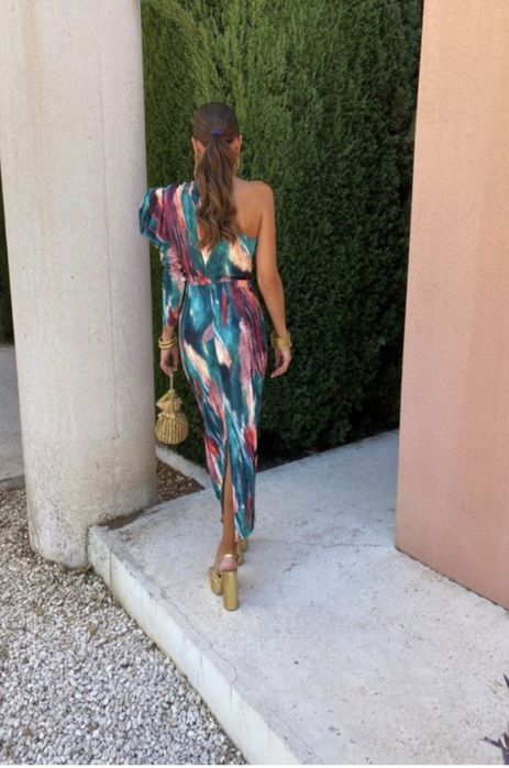 Официална рокля с един ръкав