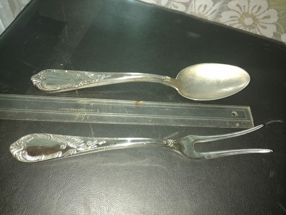 Старинни посребрени прибори