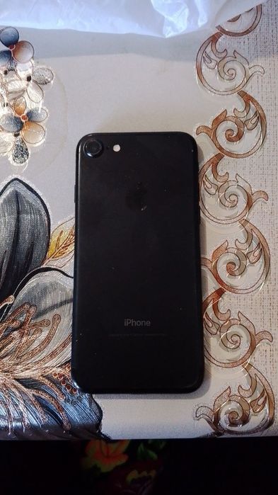 iPhone 7 /128 talik