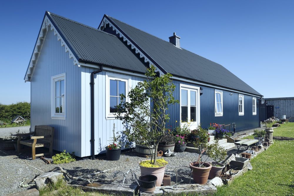 vand case modulare pe structura metalica