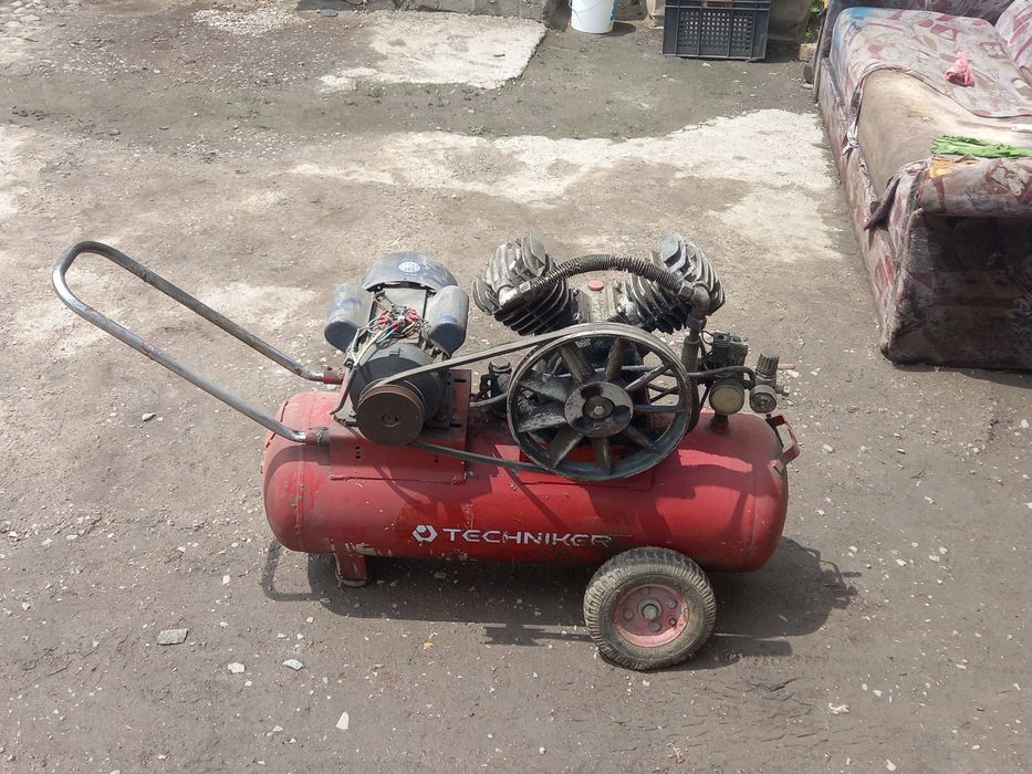 Продам кампрессор