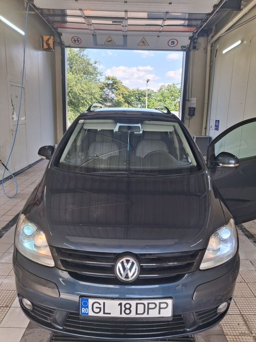 INCHIRIEZ Golf 5 PLUS 1.9 Diesel