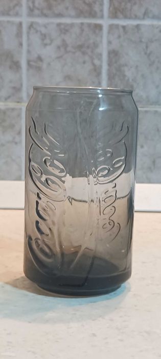 coca cola  колекционерска бутилка и чаша тип кенче
