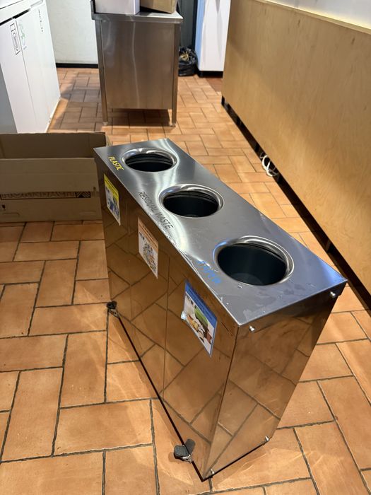 Cos de gunoi de inox noi noute