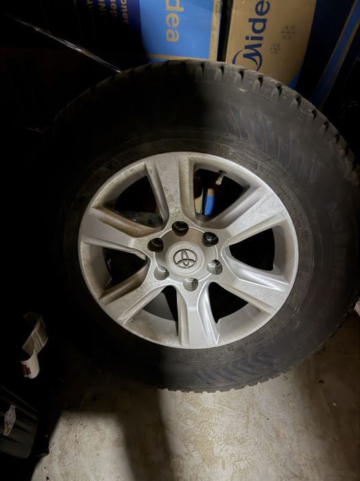 Продам диски с шинами