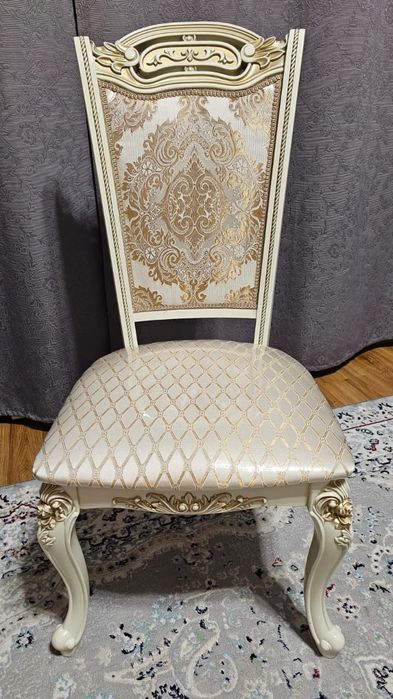 Продам новые стулья