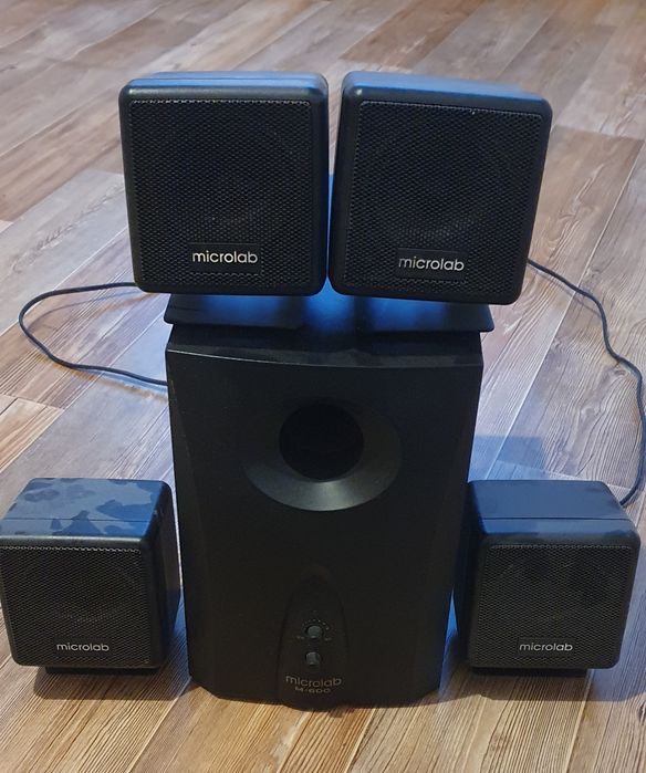 Продам сабвуфер Microlab M-600