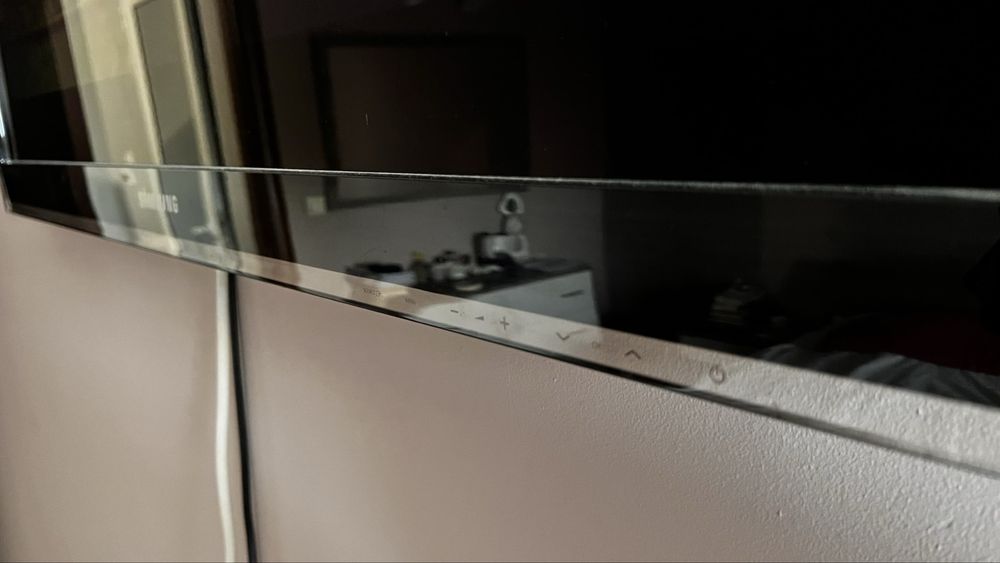 Телевизор SAMSUNG 43 инча