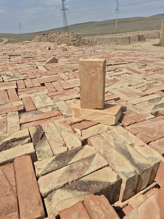 Красный кирпич М150