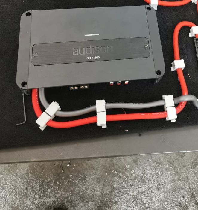 Sistem Audio Complet , Subwoofer Auto JL Audio 13w3v3 , Amplificatoare Audison , Difuzoare Audison