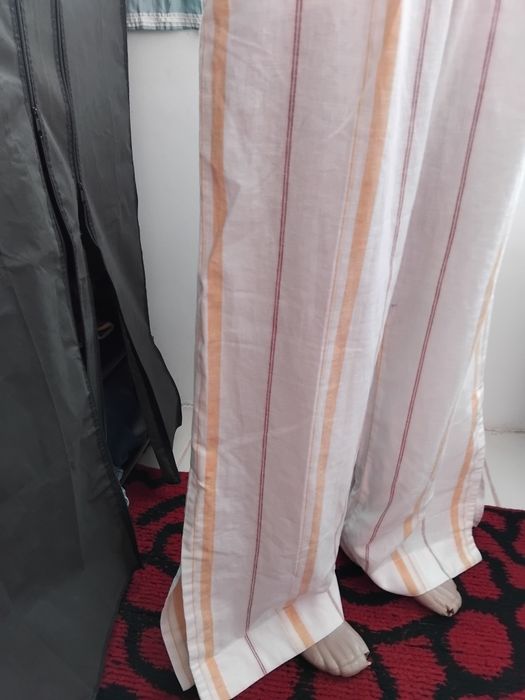 Pantaloni din in
