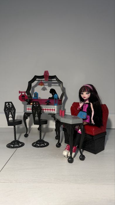 Кафе дракулауры. Monster High Монстер Хай