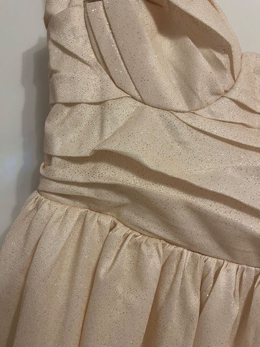 ЛБД рокля с брокат и панделка