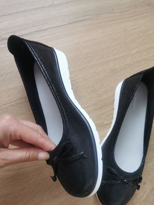 balerini dama Clara Barson NEGRU