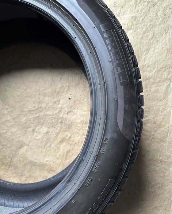 255/45 R19 PIRELLI Sottozero 3 Elect Pncs DOT24