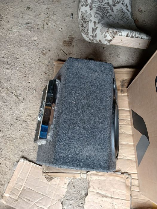 12(305mm) Subwoofer.