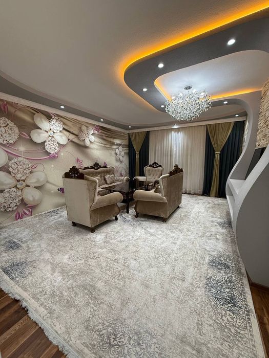 Срочно продаётся 6х ком квартира дублекс