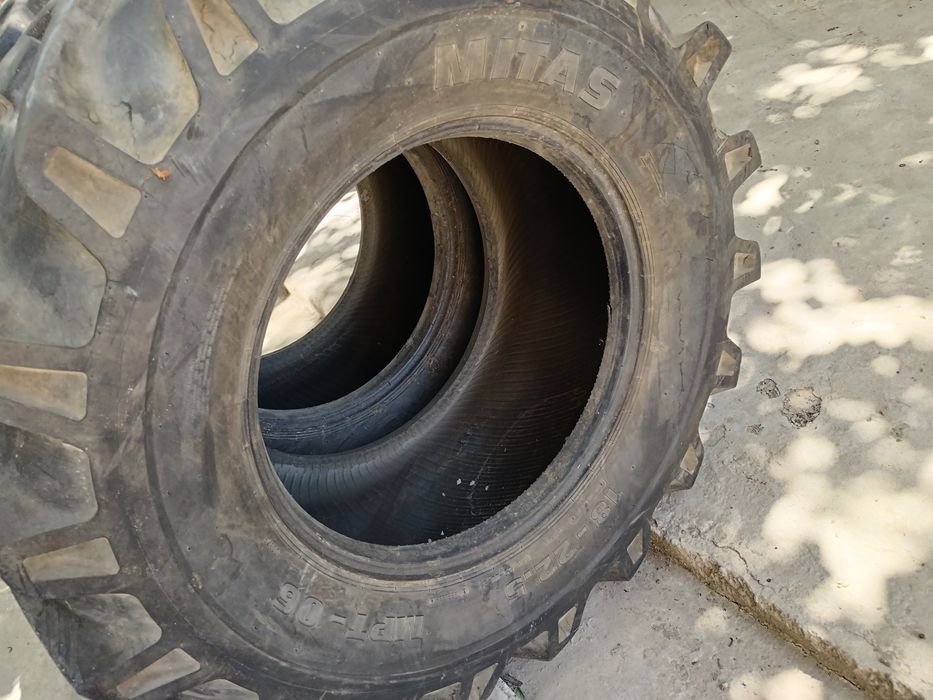 Продаётся 18 - 22.5 шины