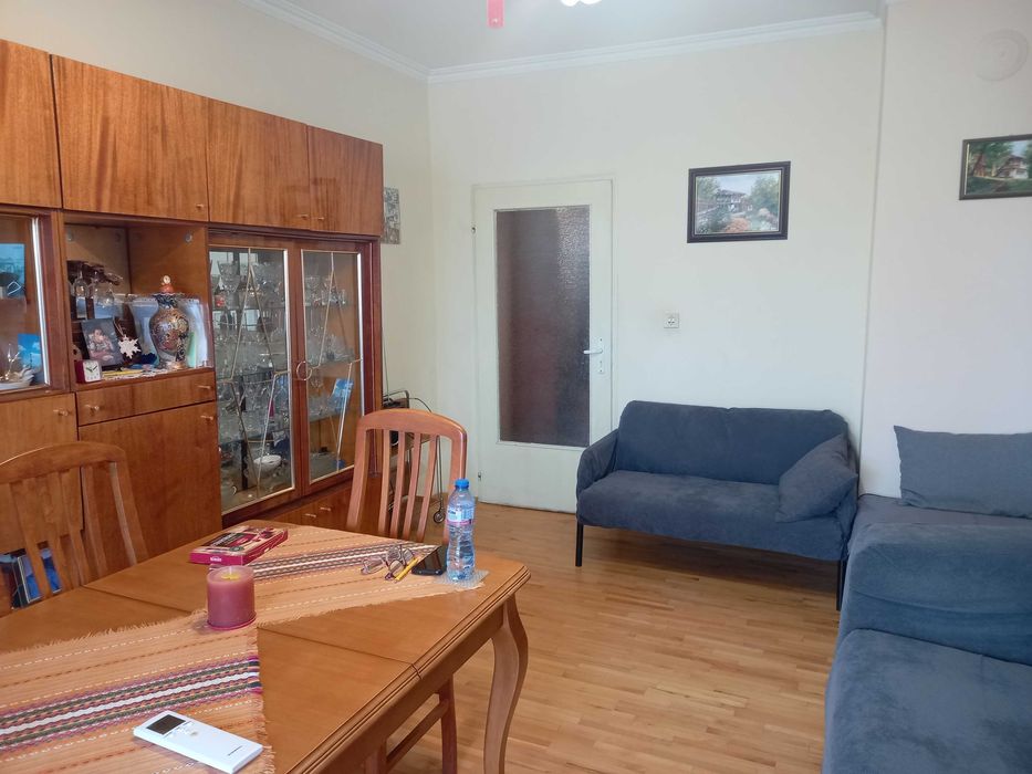 Продава се Тристаен апартамент в София, Лагера - 85 кв.м за 1350 €/кв.м - Снимка #2