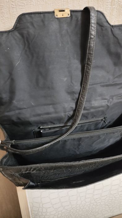Портфель кожаный б/у