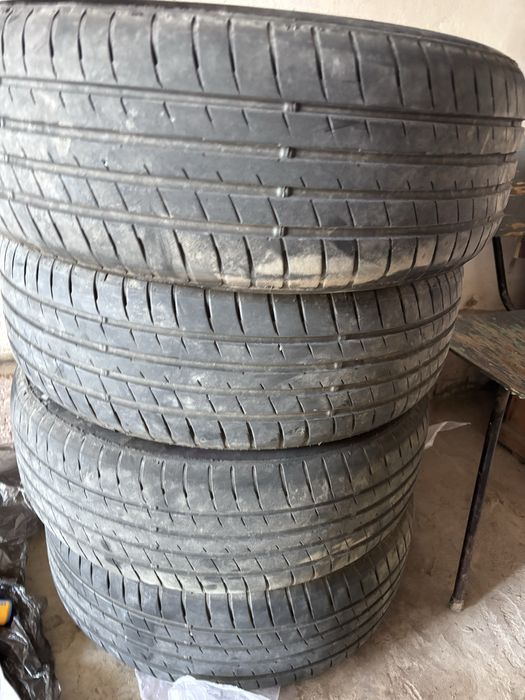 Шины 215 55 R 17