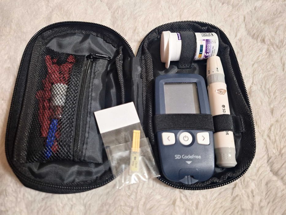 Glucometru Tester dispozitiv aparat de masurat glicemia cu accesorii
