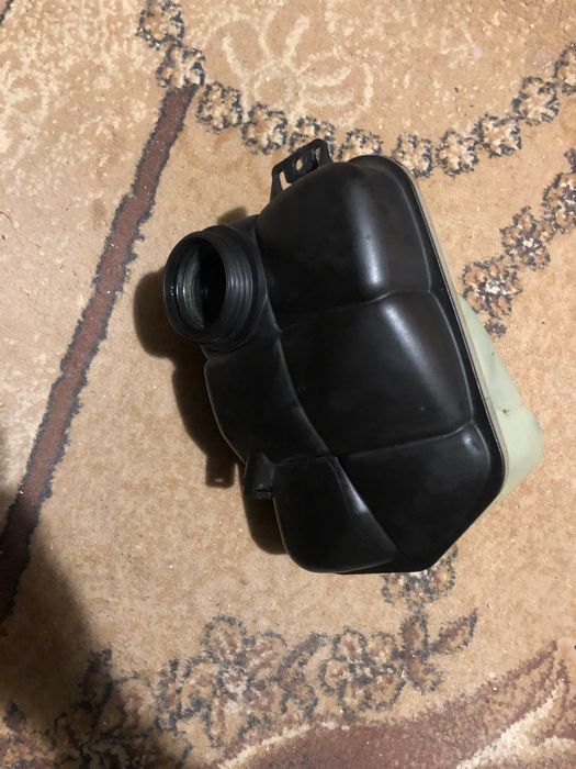 НОВ Датчик, ниво на охладителна течност Topran за Мерцедес и др. части