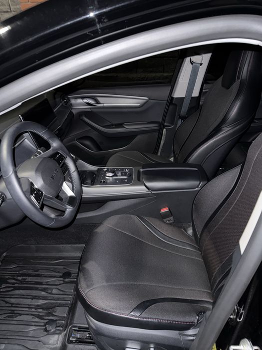 Byd Chazor 55 om luxe