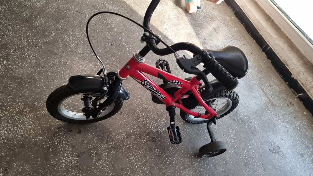 Bicicleta cu roti ajutatoare pentru copii 12"