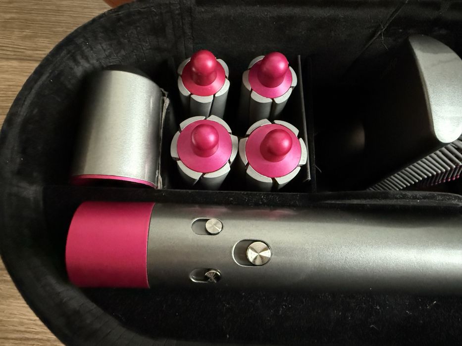 Фен-стайлер Dyson