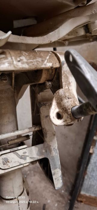 Продавам извънбордов мотор Джонсън