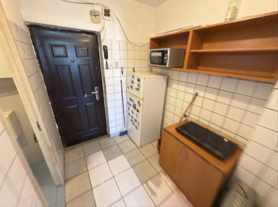 Garsoniera zona Fizicienilor, str. Lacramioarei, nr. 50