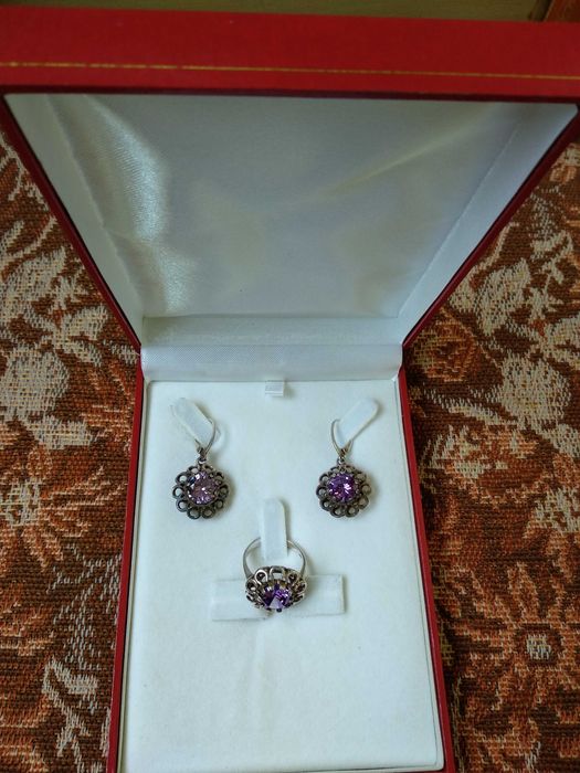 Набор из серебра серьги и кольцо