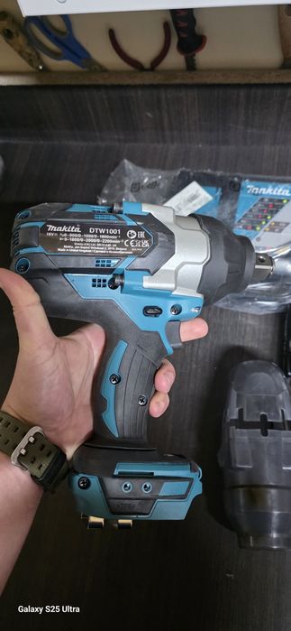 Pistol impact mare Makita
