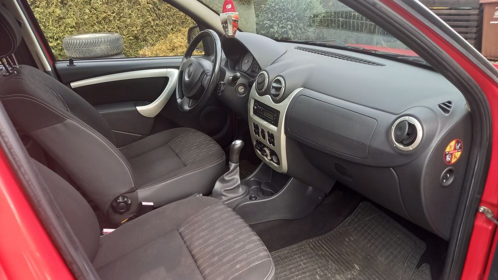 Dacia Sandero 1.2 benzină 2011