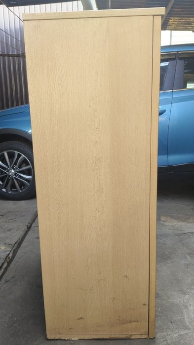 Шкаф б/у в хорошем состоянии