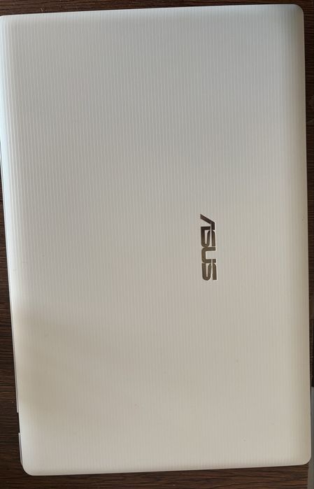 Laptop Asus ecran 17,3