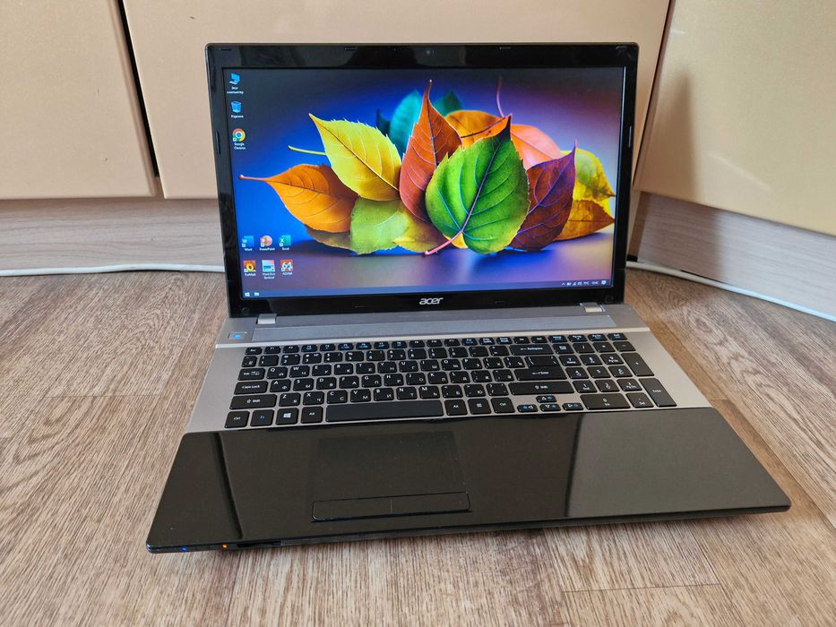 Большой Acer 17d core i5