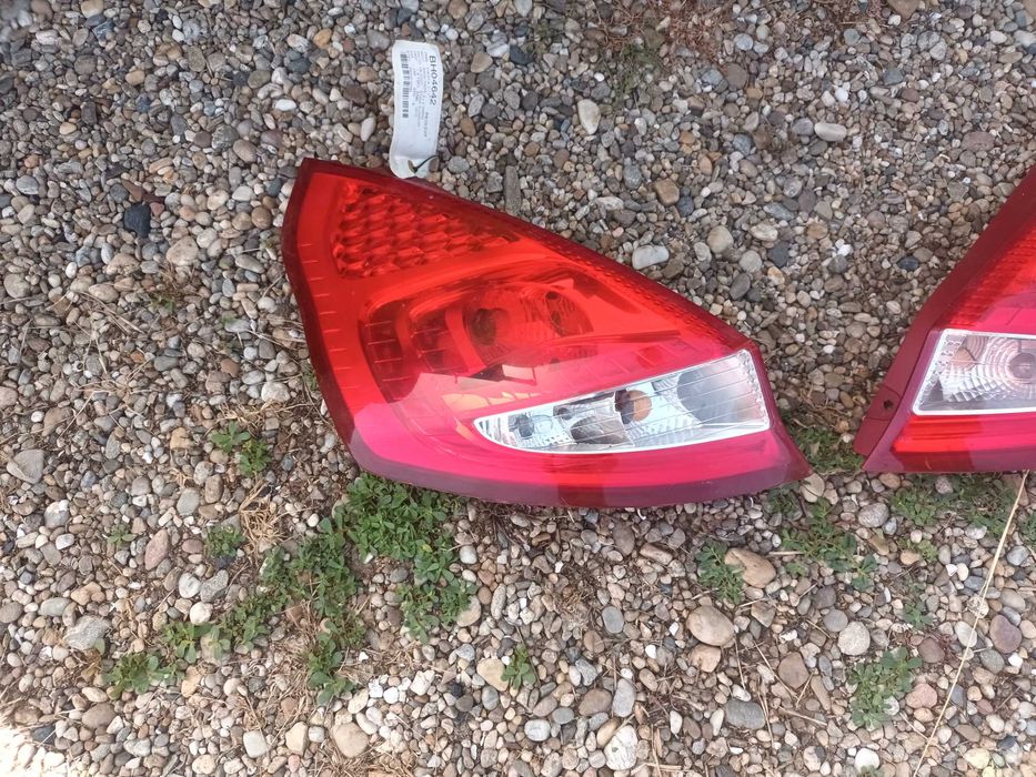 ляв и десен стоп за форд фиеста МК 7 2008 - 2010 FORD FIESTA MK7