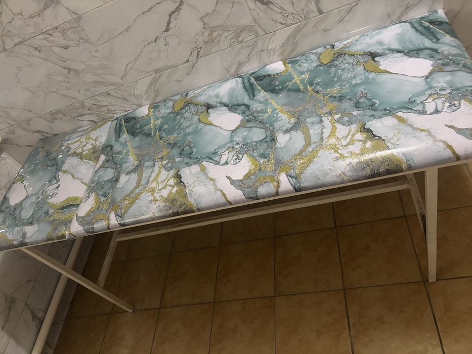 Массажная кушетка.