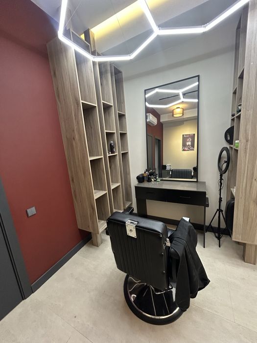 Массаж кабинет . Барбер кресло