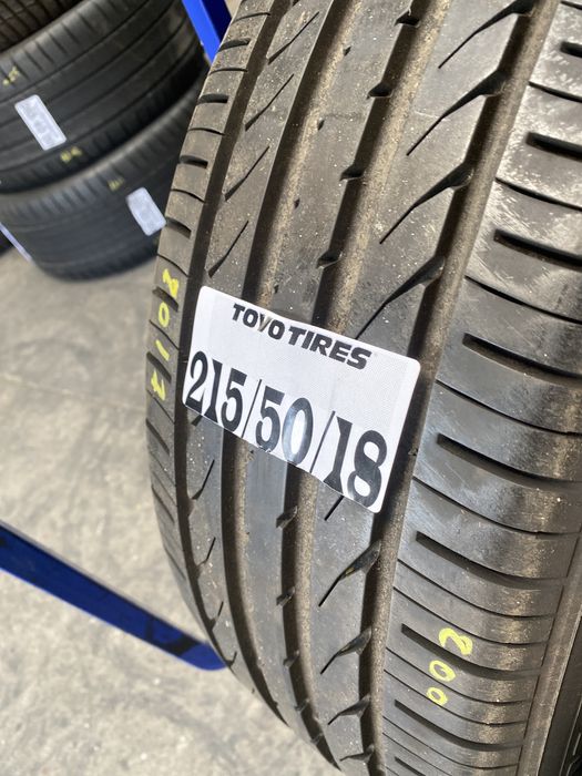 215/50/18 Toyo Vara