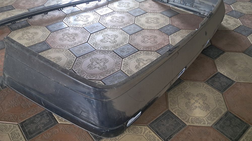 Задни бампер Мерс.210 рест.