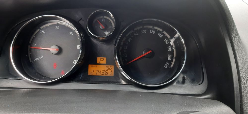 Vind opel antara 2.0 din 2008 pret 3600€