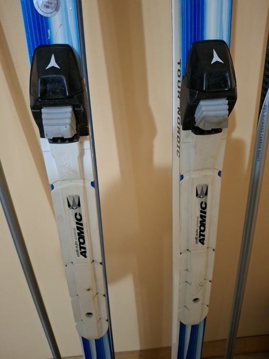 Ски щеки и ботуши