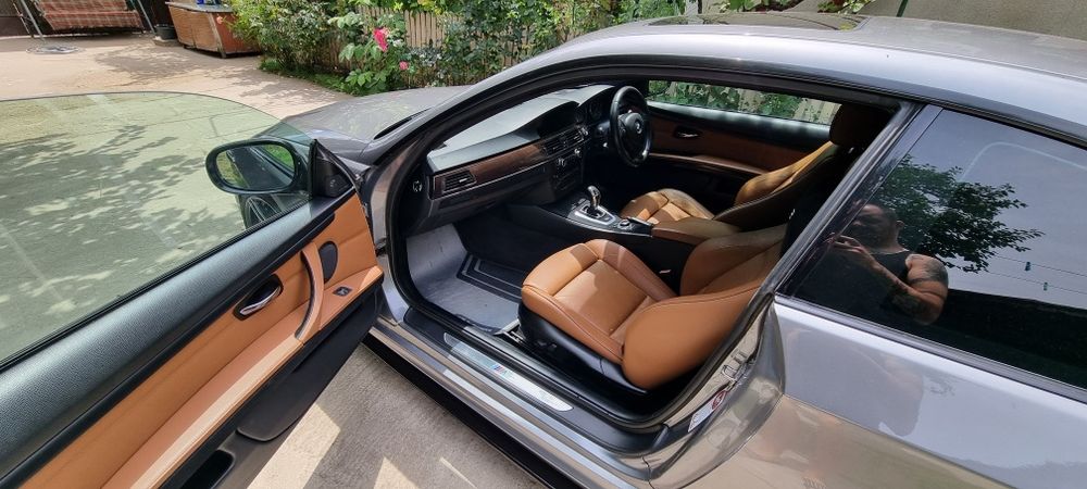 BMW 335i E92 2011